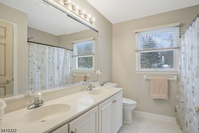 1 Tartan Dr, Bernards Twp., NJ 07920