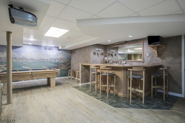 1 Tartan Dr, Bernards Twp., NJ 07920