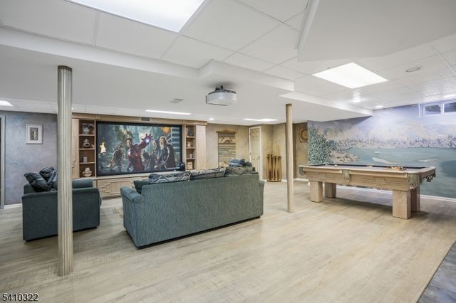 1 Tartan Dr, Bernards Twp., NJ 07920