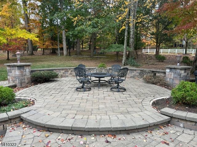 1 Tartan Dr, Bernards Twp., NJ 07920