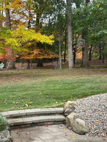 1 Tartan Dr, Bernards Twp., NJ 07920