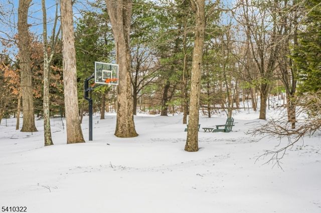 1 Tartan Dr, Bernards Twp., NJ 07920