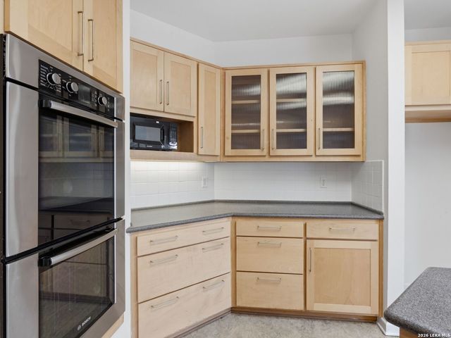 968 Queens Dr., New Braunfels, TX 78130