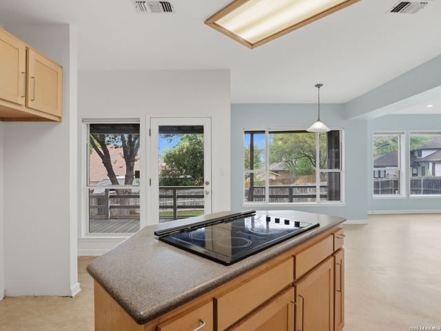 968 Queens Dr., New Braunfels, TX 78130