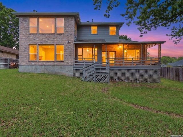 968 Queens Dr., New Braunfels, TX 78130