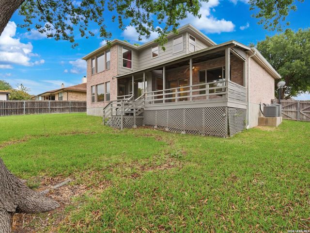 968 Queens Dr., New Braunfels, TX 78130