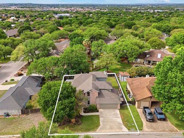 968 Queens Dr., New Braunfels, TX 78130