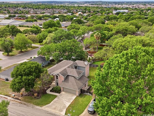 968 Queens Dr., New Braunfels, TX 78130