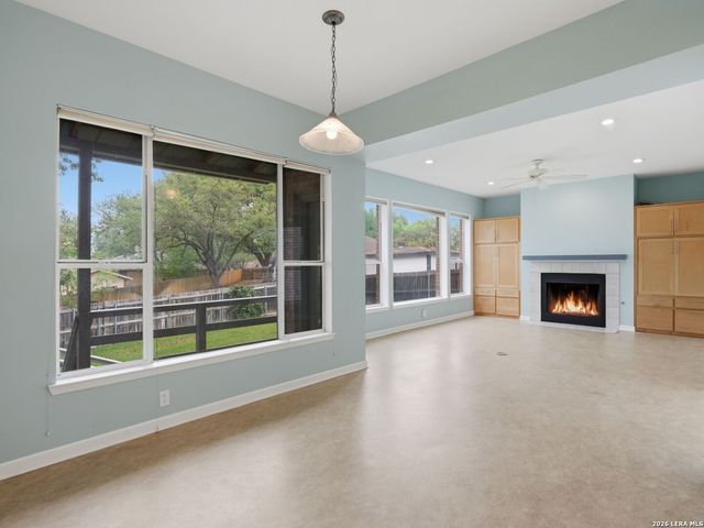 968 Queens Dr., New Braunfels, TX 78130