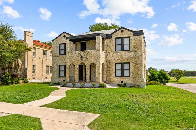 424 Club, San Antonio, TX 78201