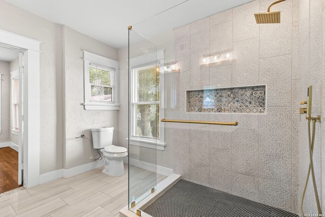 424 Club, San Antonio, TX 78201