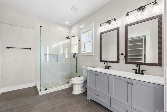 424 Club, San Antonio, TX 78201