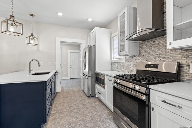 424 Club, San Antonio, TX 78201