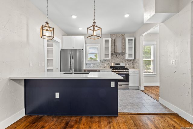 424 Club, San Antonio, TX 78201