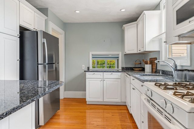 131 Jones Avenue, Portsmouth, NH 03801
