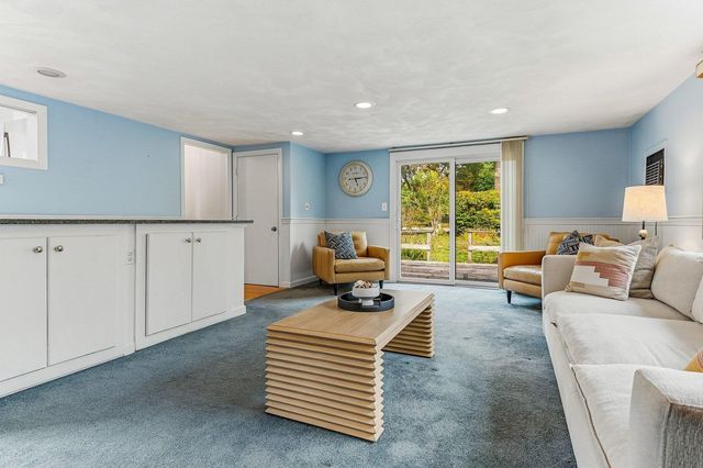 131 Jones Avenue, Portsmouth, NH 03801