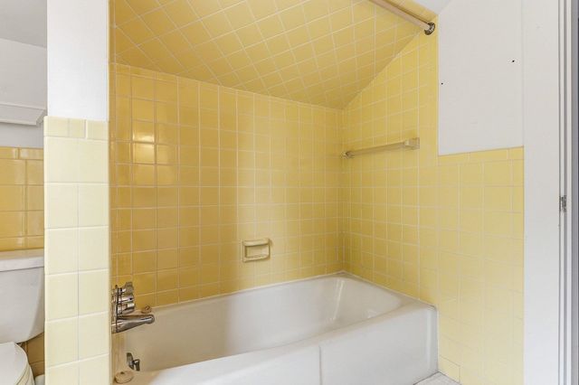 131 Jones Avenue, Portsmouth, NH 03801