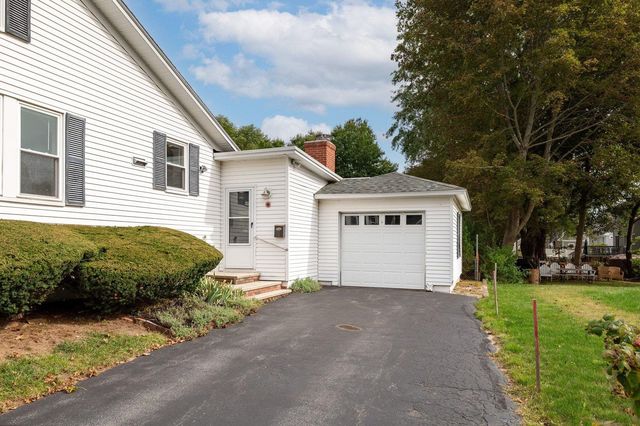 131 Jones Avenue, Portsmouth, NH 03801
