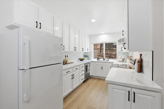 10177 Camberley Lane, Cupertino, CA 95014