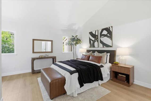 10177 Camberley Lane, Cupertino, CA 95014