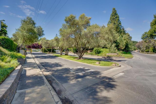 10177 Camberley Lane, Cupertino, CA 95014