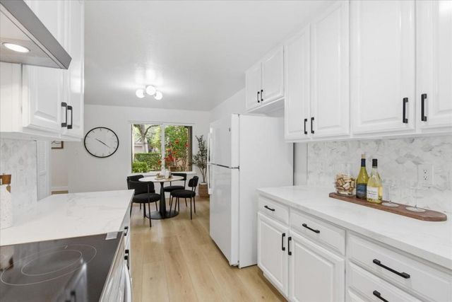 10177 Camberley Lane, Cupertino, CA 95014