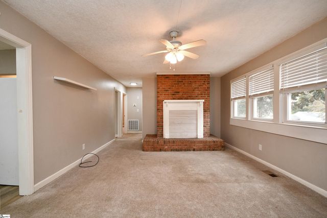 921 Barnwell Road, Spartanburg, SC 29303