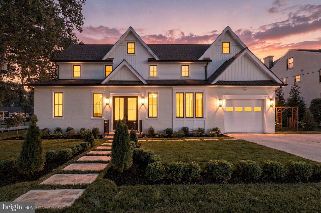 230 E SUMMIT AVE, HADDONFIELD, NJ 08033 — exterior
