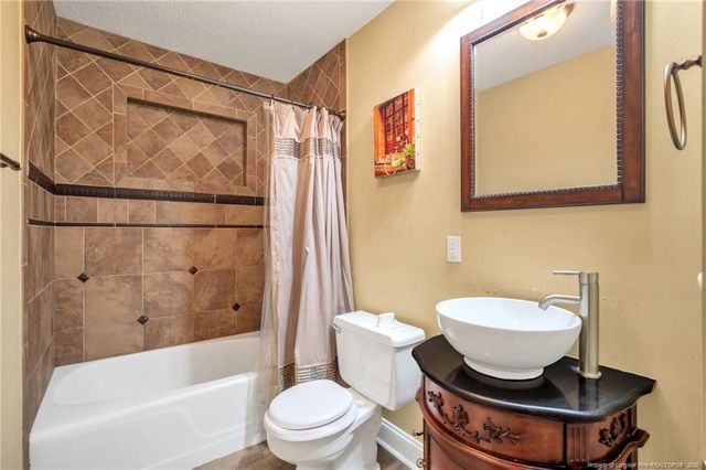 631 Pleasant Loop, Fayetteville, NC 28311