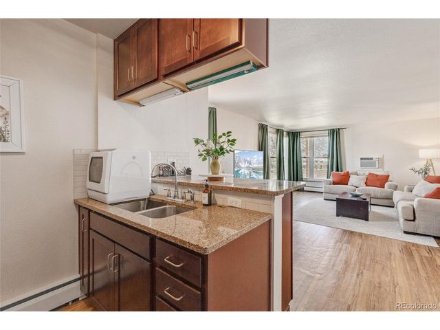 320 S Ames St 8, Lakewood, CO 80226