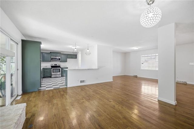 12718 Crystal Avenue, Grandview, MO 64030