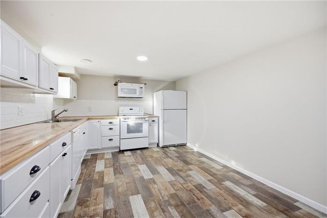 12718 Crystal Avenue, Grandview, MO 64030