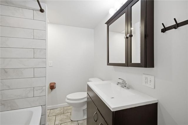 12718 Crystal Avenue, Grandview, MO 64030