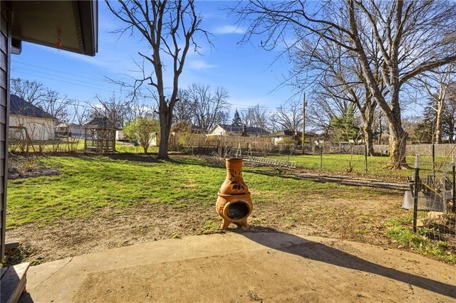 12718 Crystal Avenue, Grandview, MO 64030