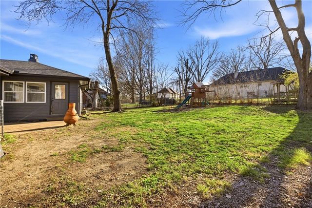 12718 Crystal Avenue, Grandview, MO 64030