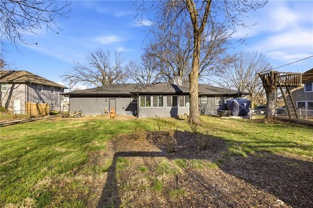 12718 Crystal Avenue, Grandview, MO 64030