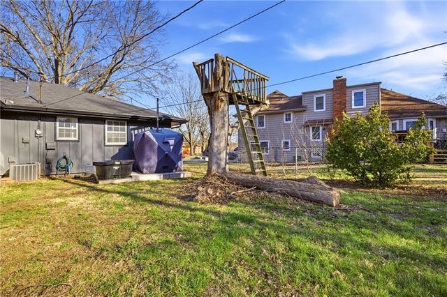 12718 Crystal Avenue, Grandview, MO 64030