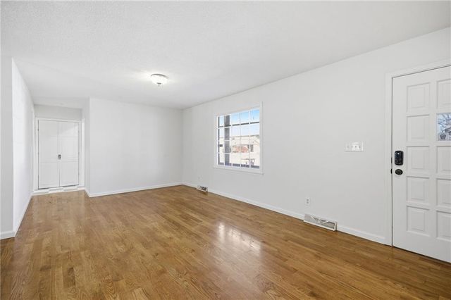 12718 Crystal Avenue, Grandview, MO 64030