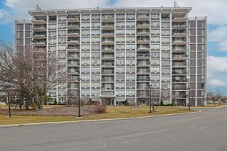 8815 W Golf Road 6I, Niles, IL 60714