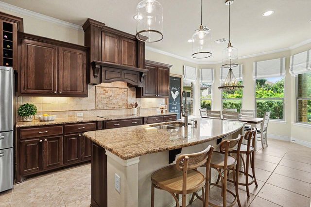 809 Prairie Dunes DR, Georgetown, TX 78628