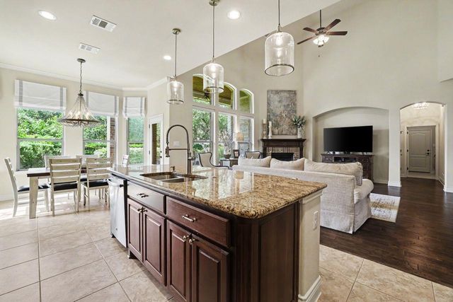 809 Prairie Dunes DR, Georgetown, TX 78628