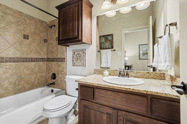 809 Prairie Dunes DR, Georgetown, TX 78628