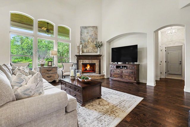 809 Prairie Dunes DR, Georgetown, TX 78628