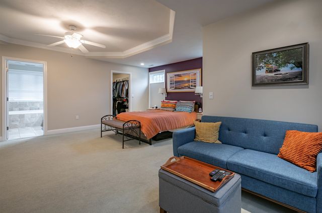 2 Lowther Place, Nashua, NH 03062