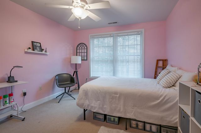 2 Lowther Place, Nashua, NH 03062