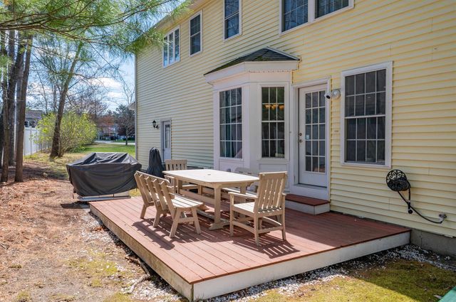 2 Lowther Place, Nashua, NH 03062