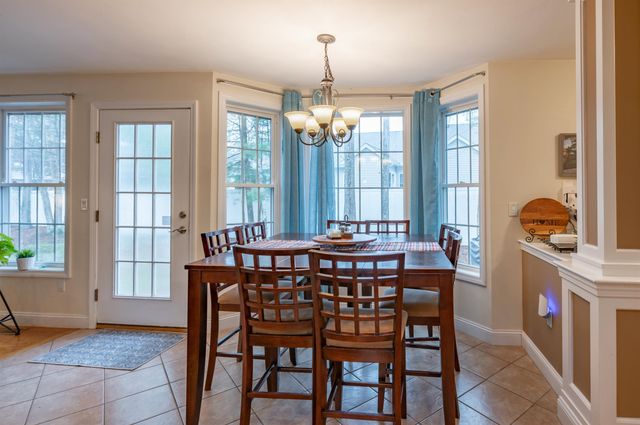 2 Lowther Place, Nashua, NH 03062