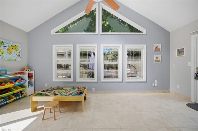 1721 Star Lake DR, Virginia Beach, VA 23453