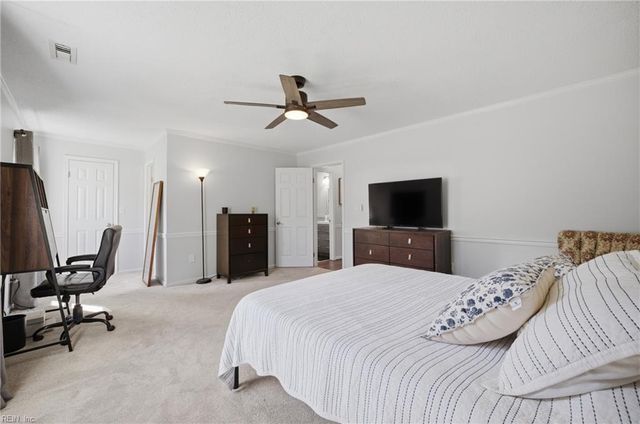 1721 Star Lake DR, Virginia Beach, VA 23453