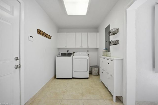 1721 Star Lake DR, Virginia Beach, VA 23453